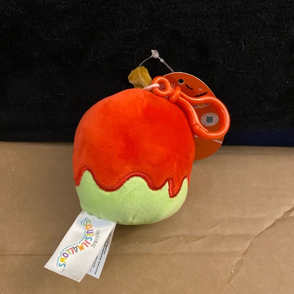 NWT Keir the candy apple Halloween Squishmallow clip - Picture 3 of 5